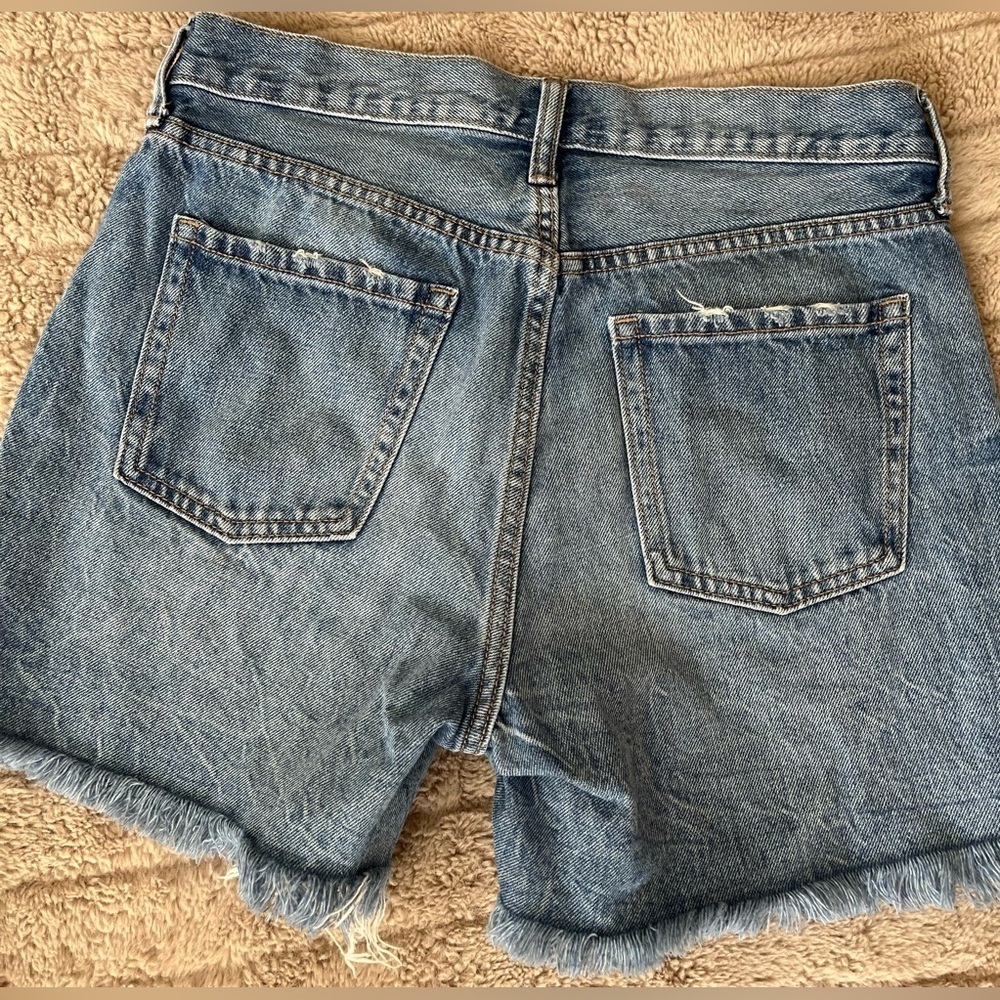 Cutoffs Shorts Long Denim Old Navy High Waist Distressed Raw Hem 3” Length SZ: 6 - Picture 6 of 7